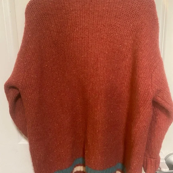 POL Sweater - Picture 4 of 4